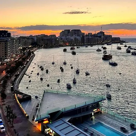 Апартаменты Ewa - 3-bed Near - St Julians Seafront *