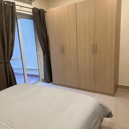Apartment Ewa Apt - 3-bed Near - St Julians Seafront Sliema