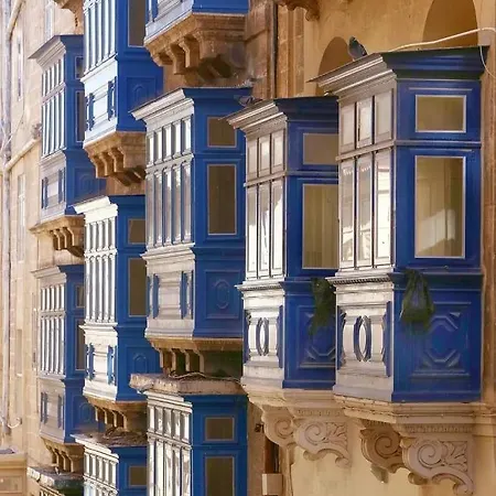 San Albert 3 Bed Apt Near Sliema - St Julians Lägenhet Sliema