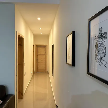 San Albert 3 Bed Apt Near Sliema - St Julians * Sliema