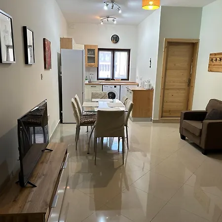 San Albert 3 Bed Apt Near Sliema - St Julians Lägenhet Sliema